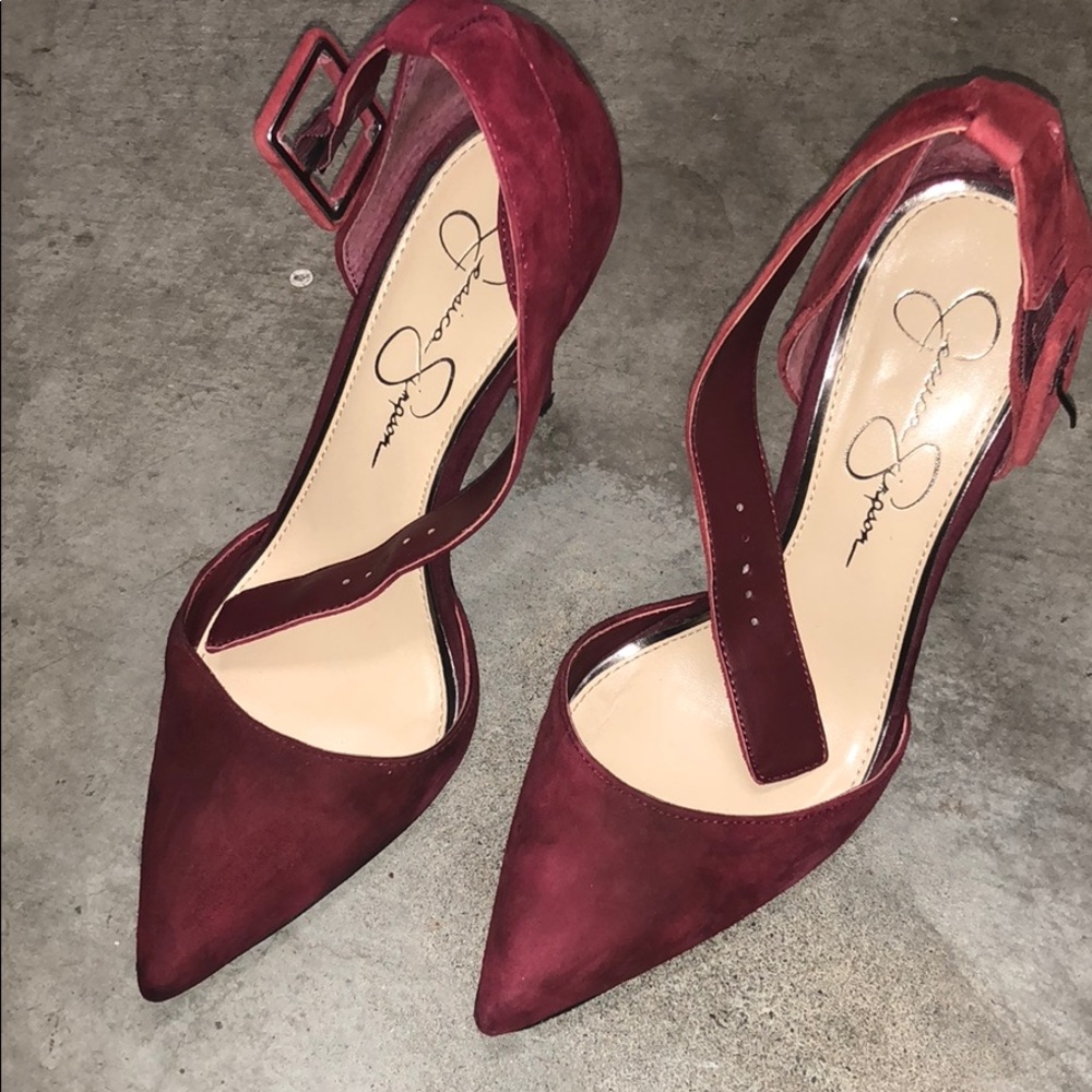 Jessica Simpson red pointed closed toe heel